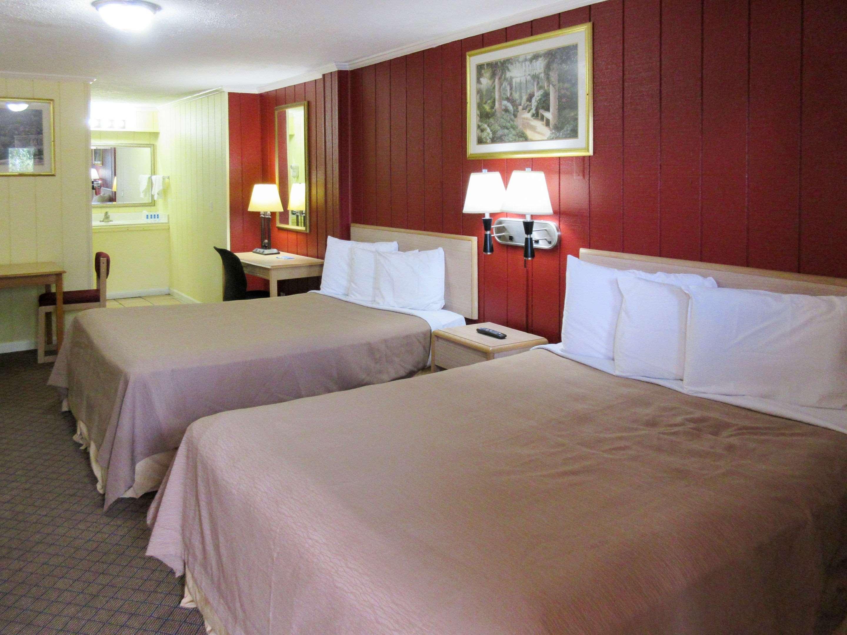 Rodeway Inn Kansas City Exterior foto