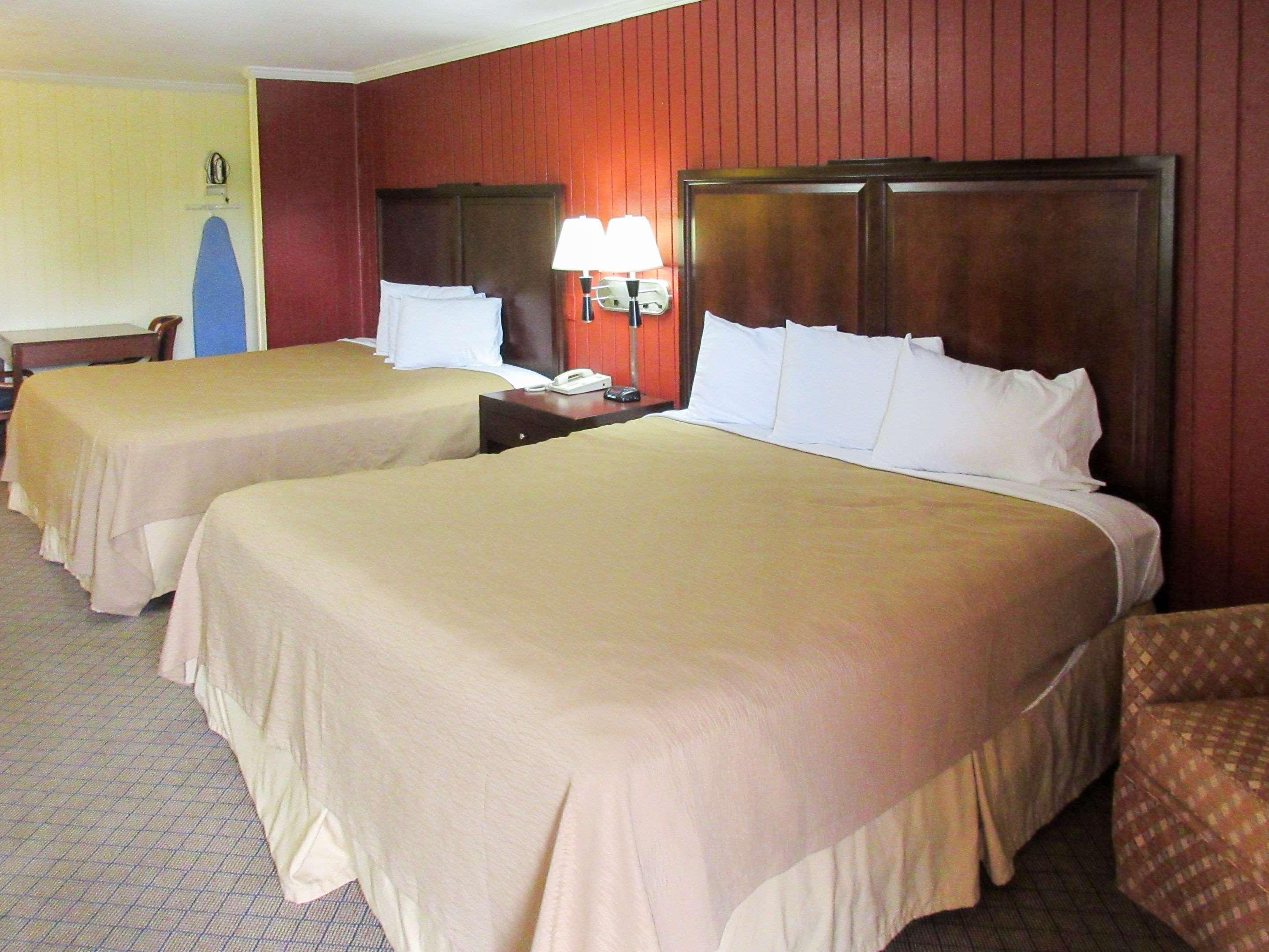 Rodeway Inn Kansas City Exterior foto
