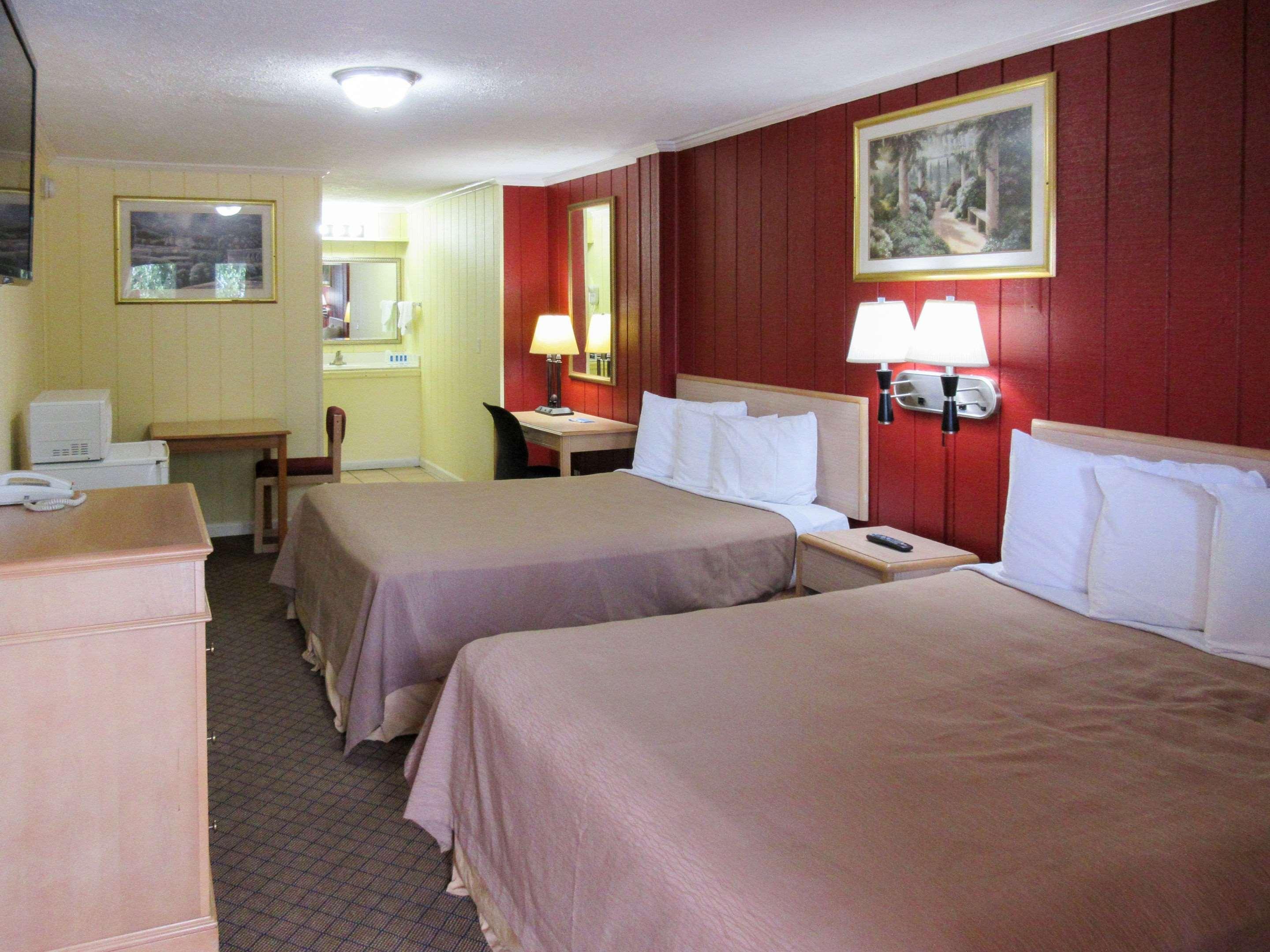 Rodeway Inn Kansas City Exterior foto